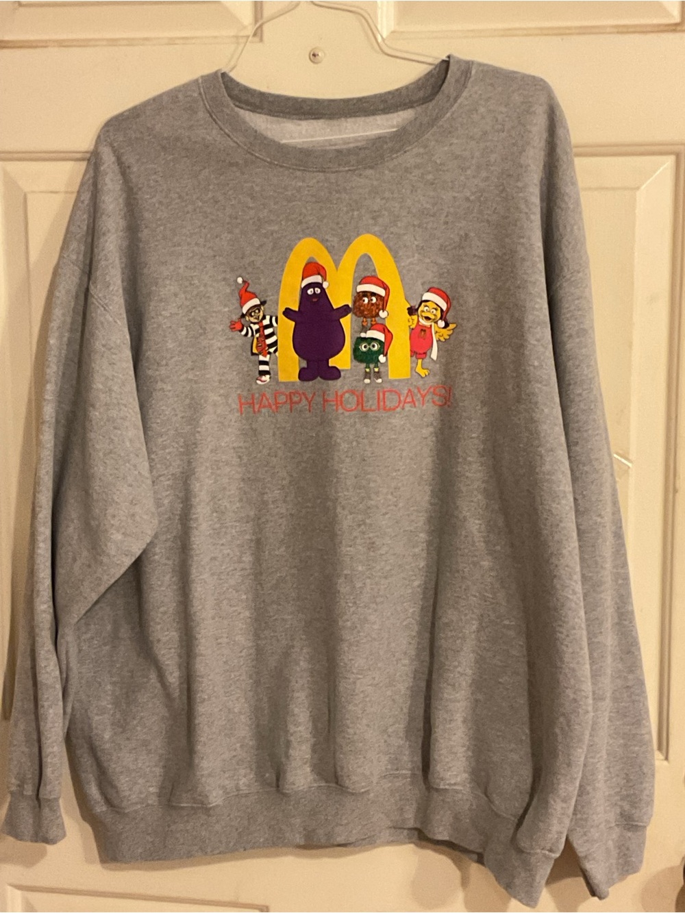 3X McDonald's Grey Sweatshirt with Colorful Character Holiday Graphic 54” chest